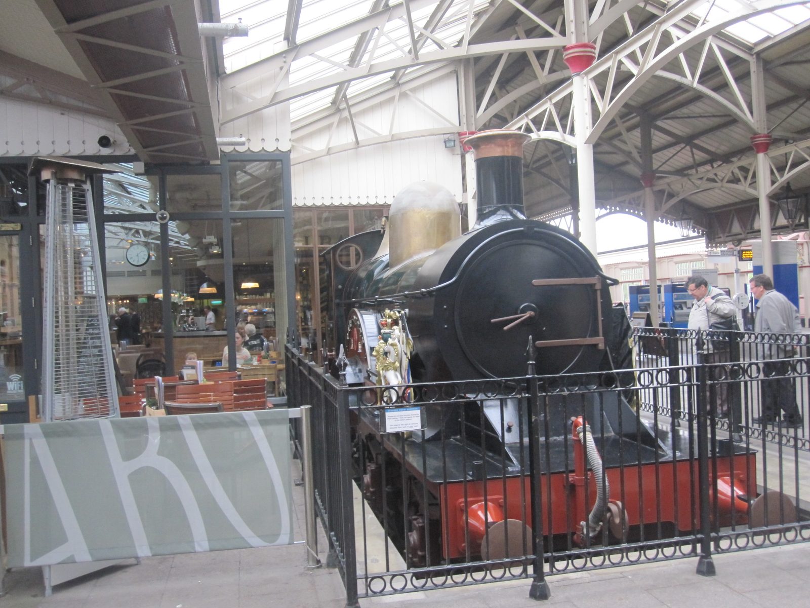 f1098688