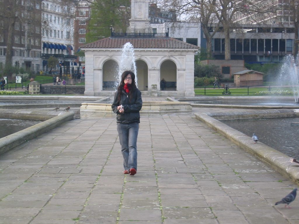Rocío entre las fuentes