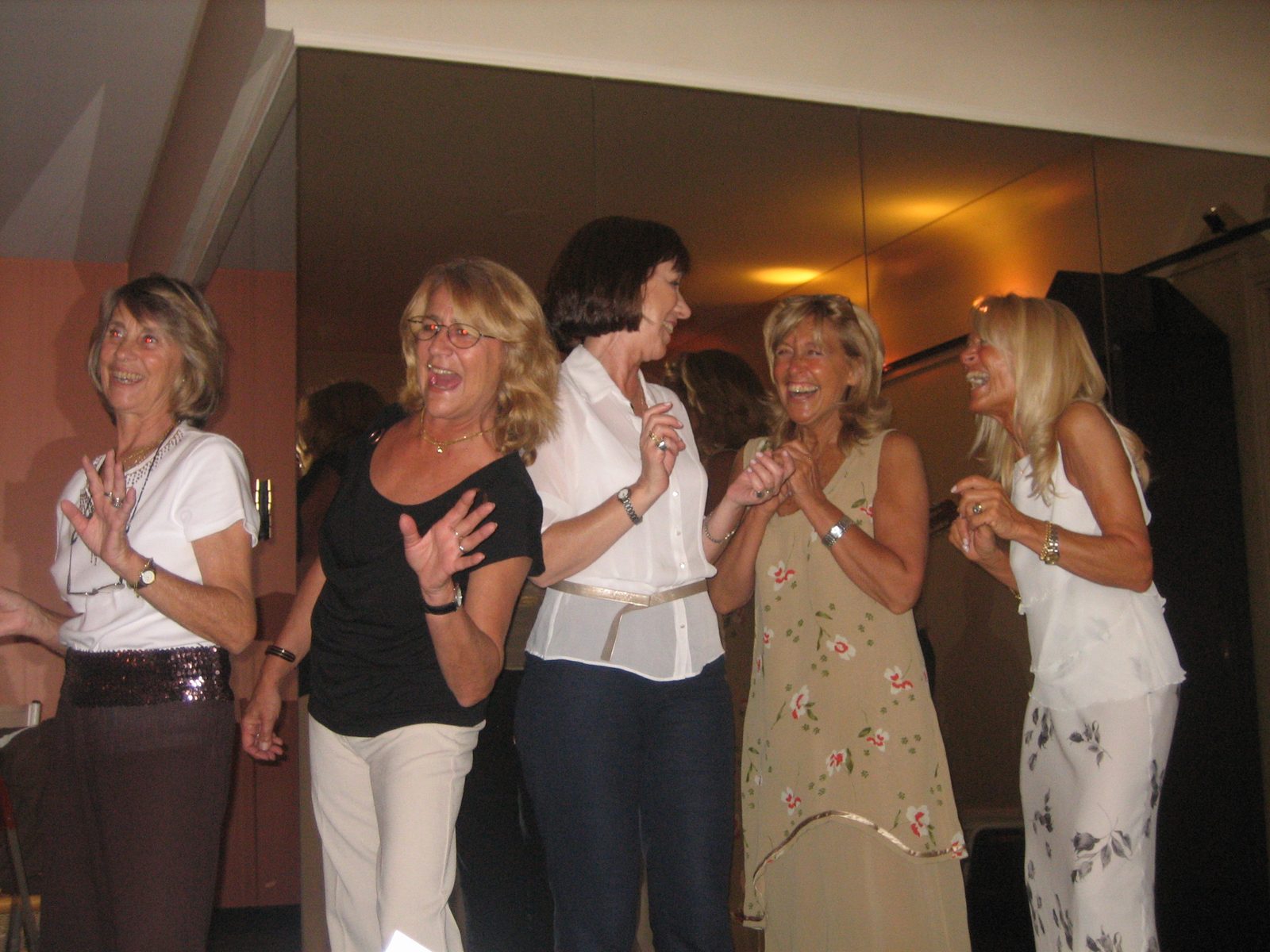 First generatior sucundún girls