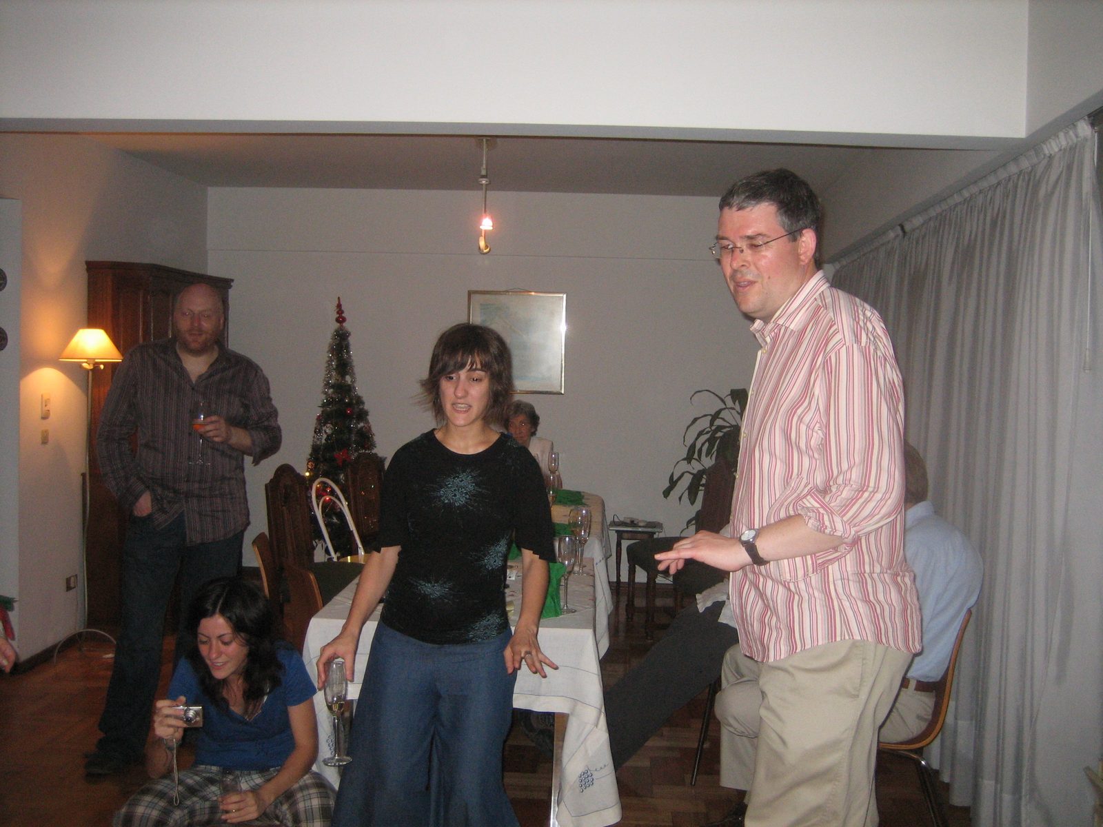 Iain S y Mariana siguen bailando
