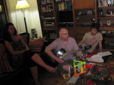 año025