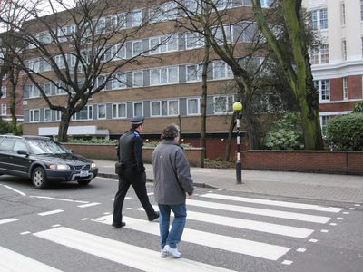 09 cruzando Abbey road