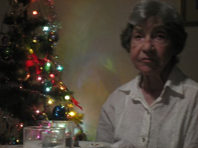 Abuela y el árbol