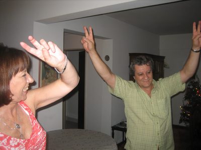 Los jovenes seguimos bailando